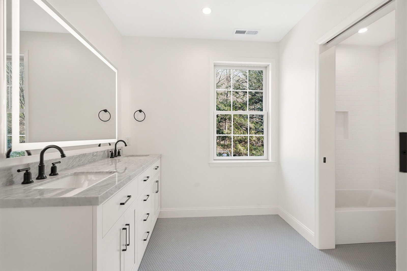 secondary-bath